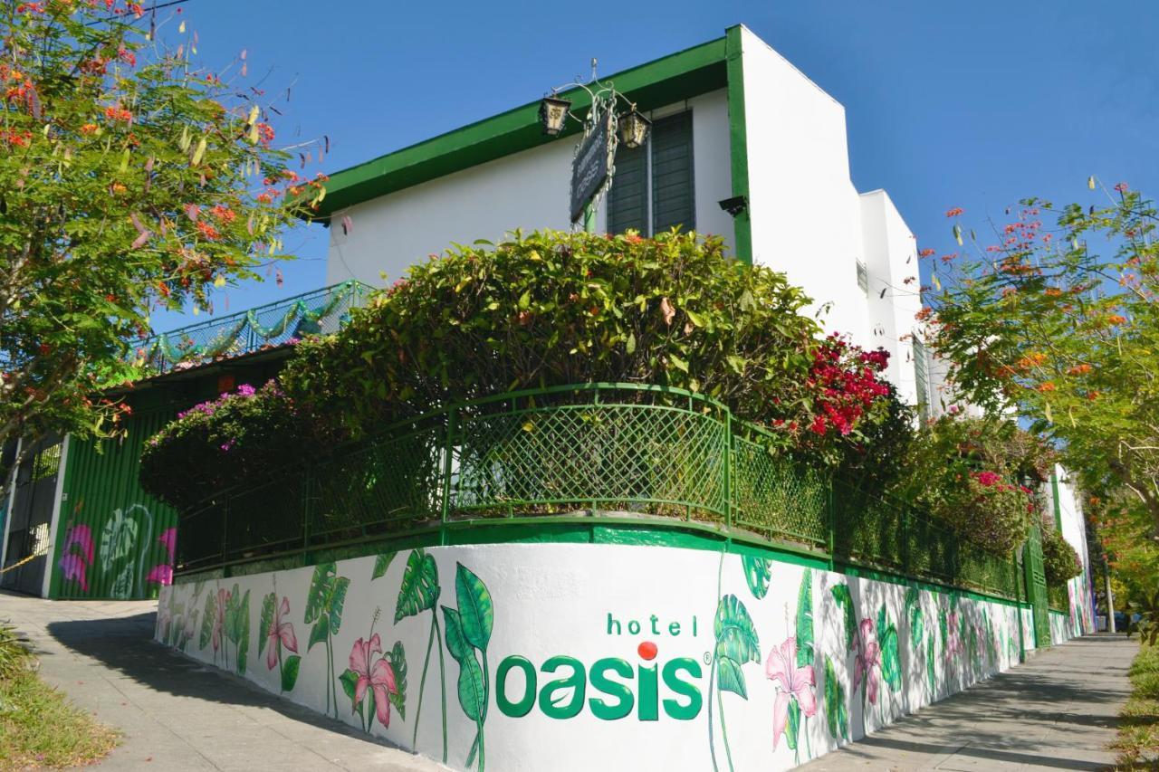 Hotel Oasis San Salvador Luaran gambar