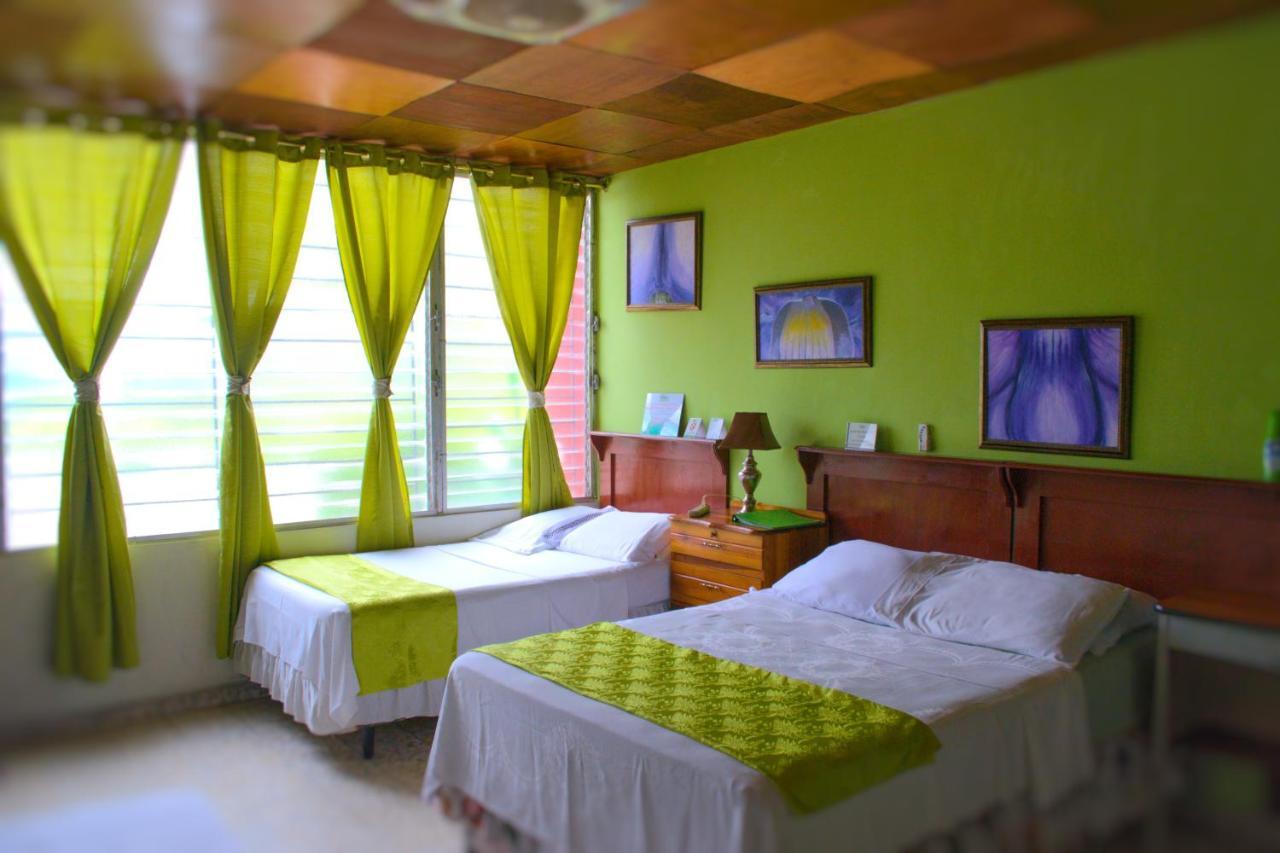 Hotel Oasis San Salvador Luaran gambar
