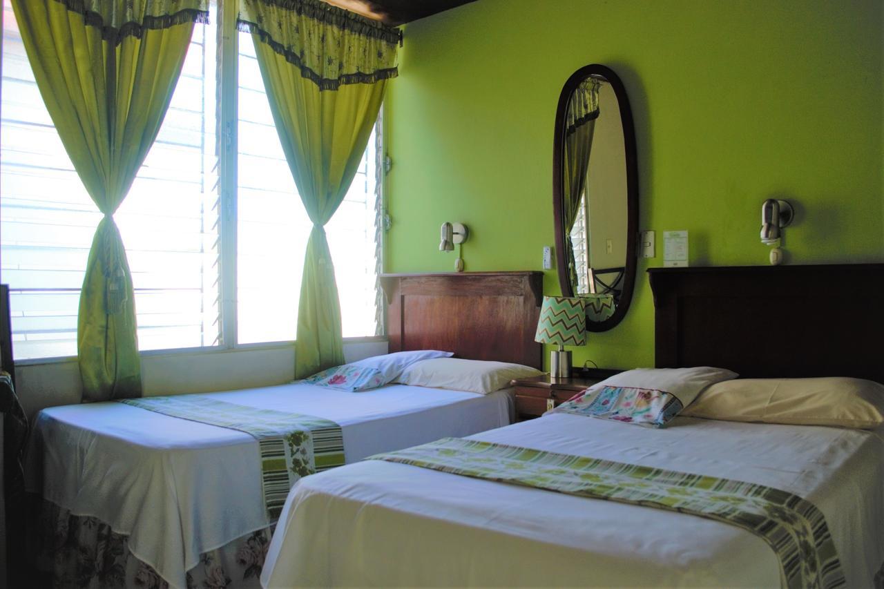 Hotel Oasis San Salvador Luaran gambar